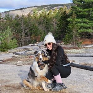 Meet your Posher, Alexandra